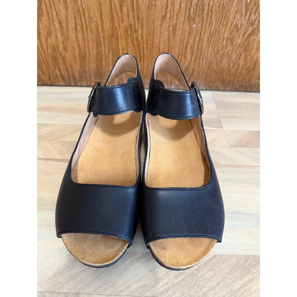 Dansko Black Leather Peep Toe Wedge Sandals Ankle Strap Buckle Womens Size 37 - Picture 2 of 8
